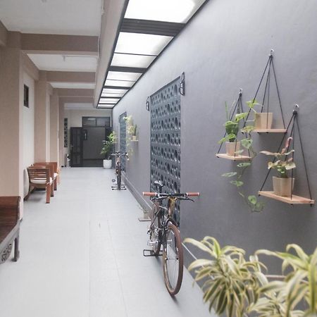 Hotel Galuh Anindita Γιογκιακάρτα Εξωτερικό φωτογραφία