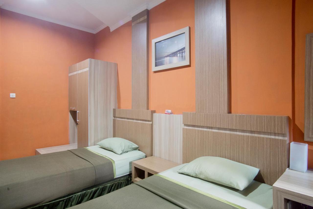 Hotel Galuh Anindita Γιογκιακάρτα Εξωτερικό φωτογραφία