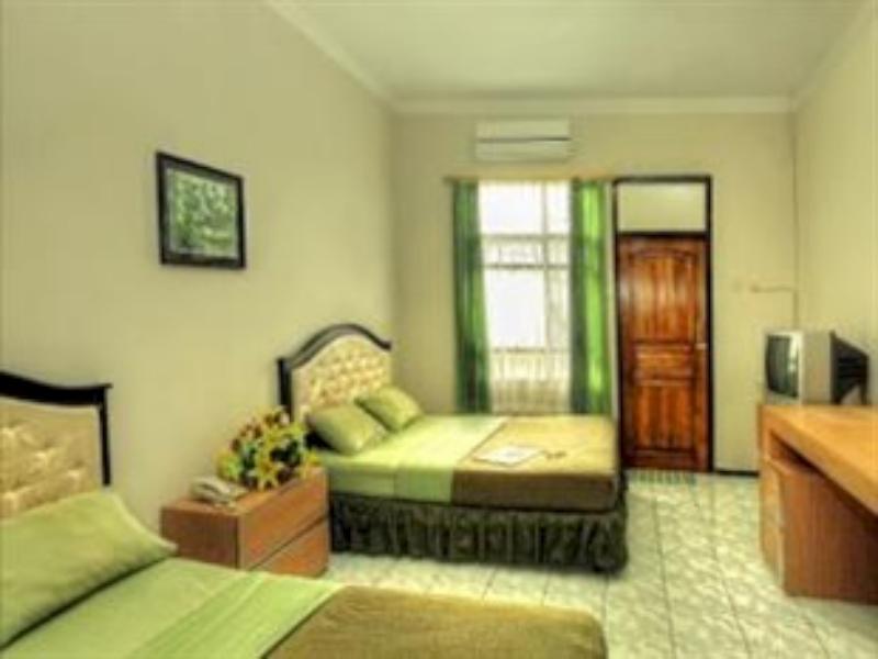 Hotel Galuh Anindita Γιογκιακάρτα Εξωτερικό φωτογραφία