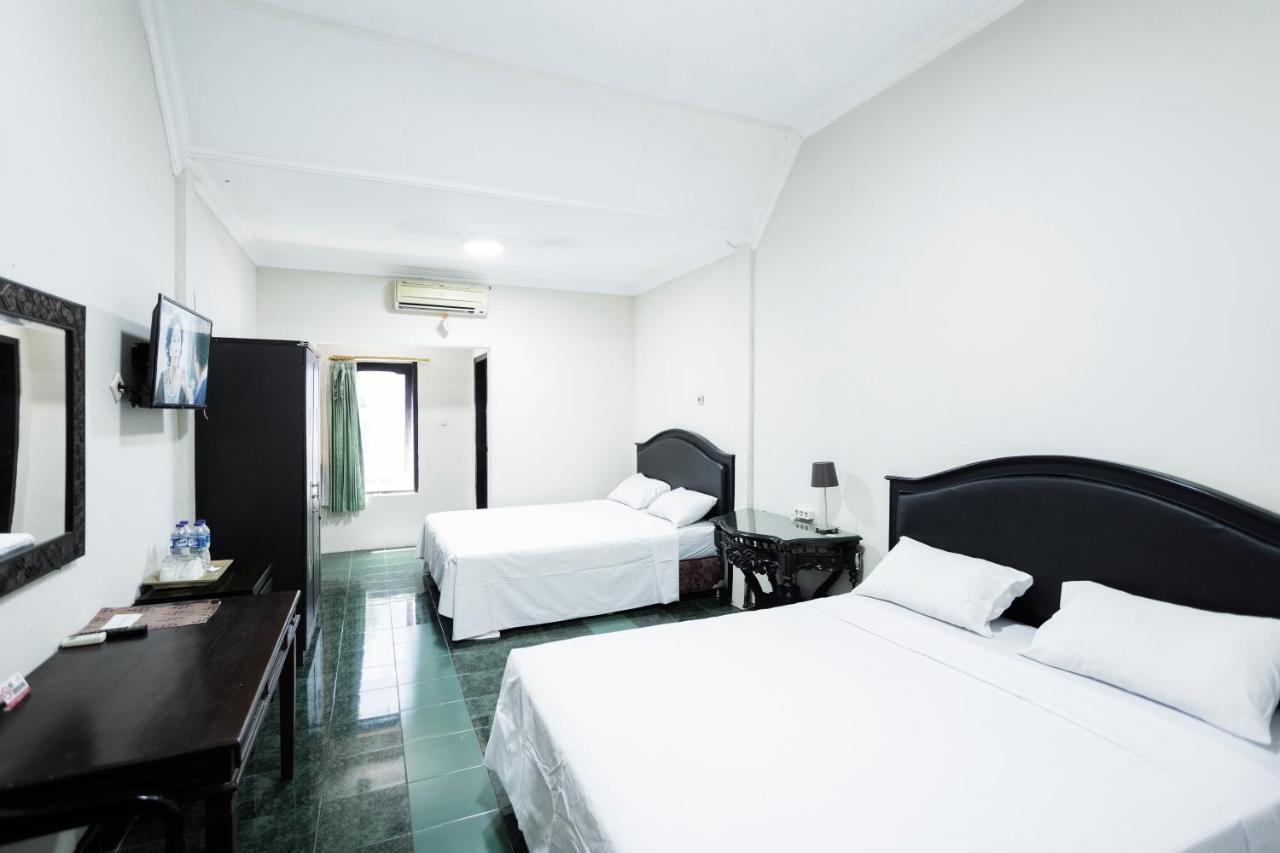 Hotel Galuh Anindita Γιογκιακάρτα Εξωτερικό φωτογραφία