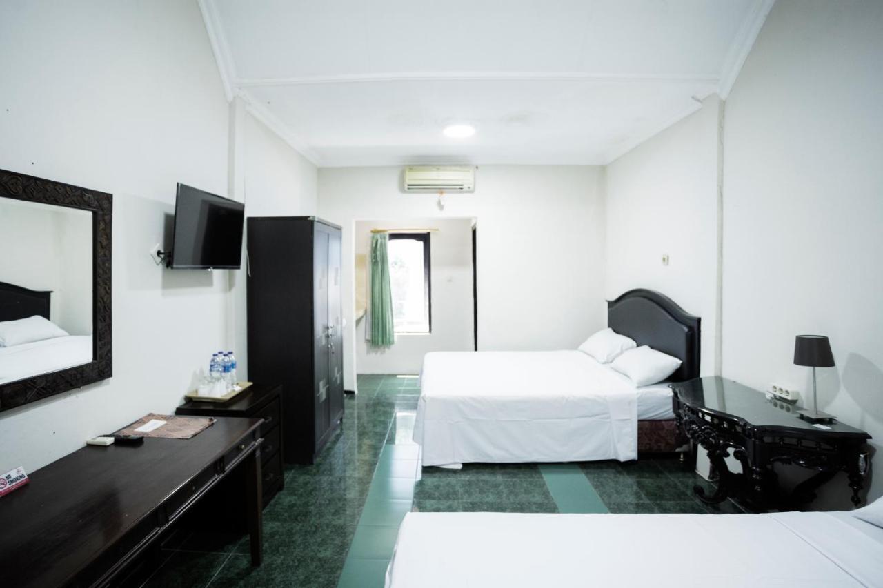 Hotel Galuh Anindita Γιογκιακάρτα Εξωτερικό φωτογραφία